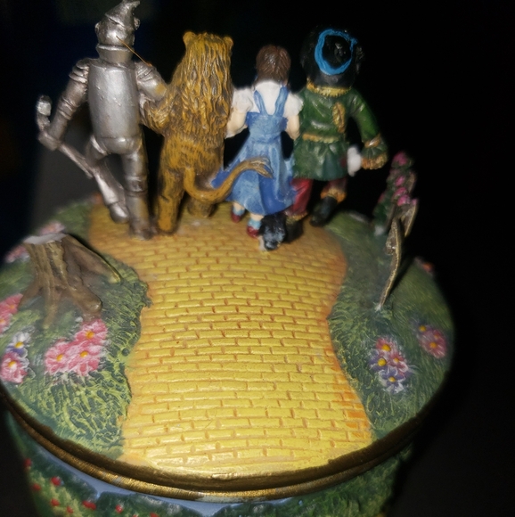 WIZARD OF OZ 1995 MUSIC BOX ARDLEIGH-ELLIOT TURNER ENTERTAINMENT - Picture 4 of 7